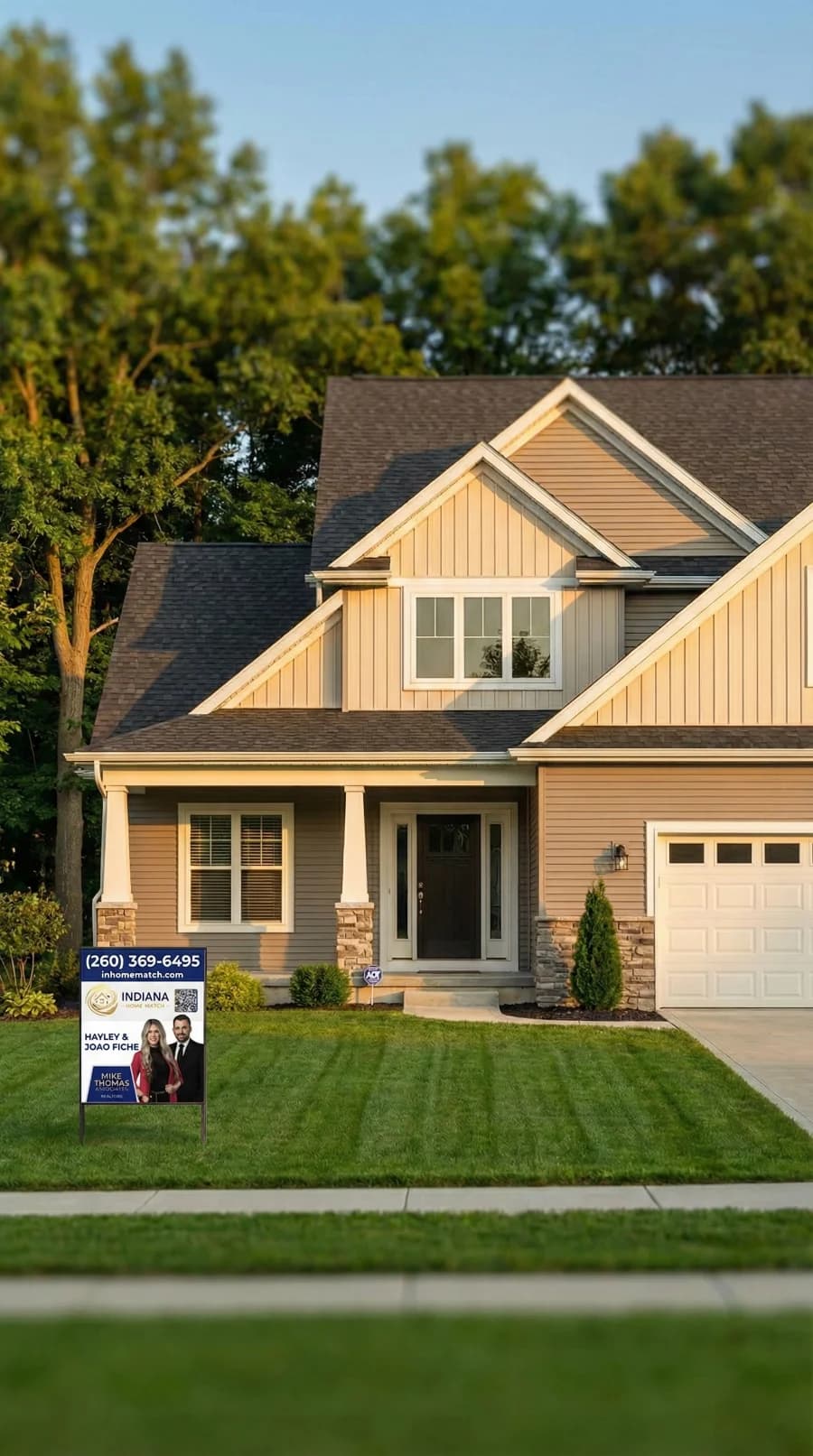 Indiana Home Match listing agent reviewing the pricing and Form 46234 disclosure with Fort Wayne homeowners preparing to sell in Allen County